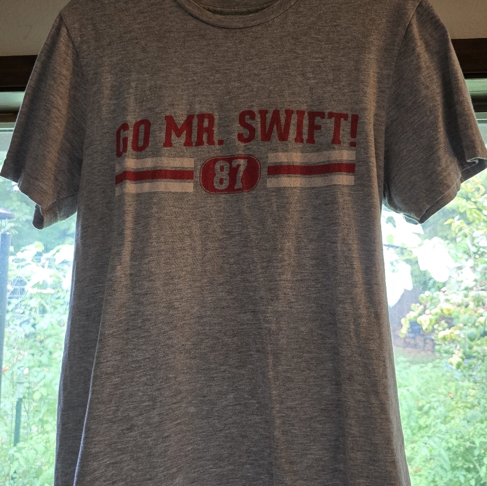 Go Mr. Swift! Top